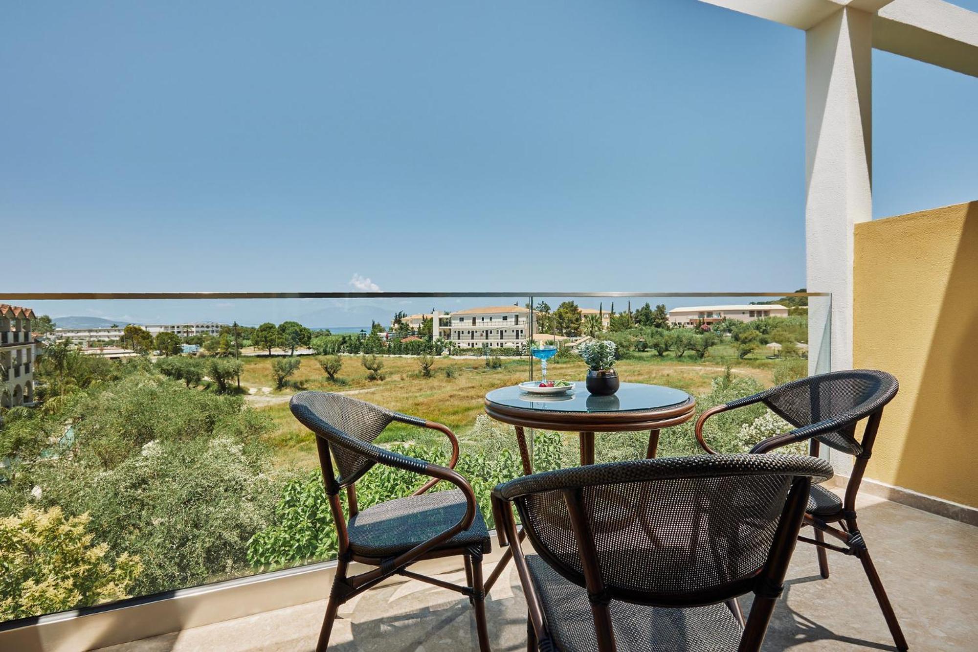 Letsos Hotel Alykanas  Esterno foto