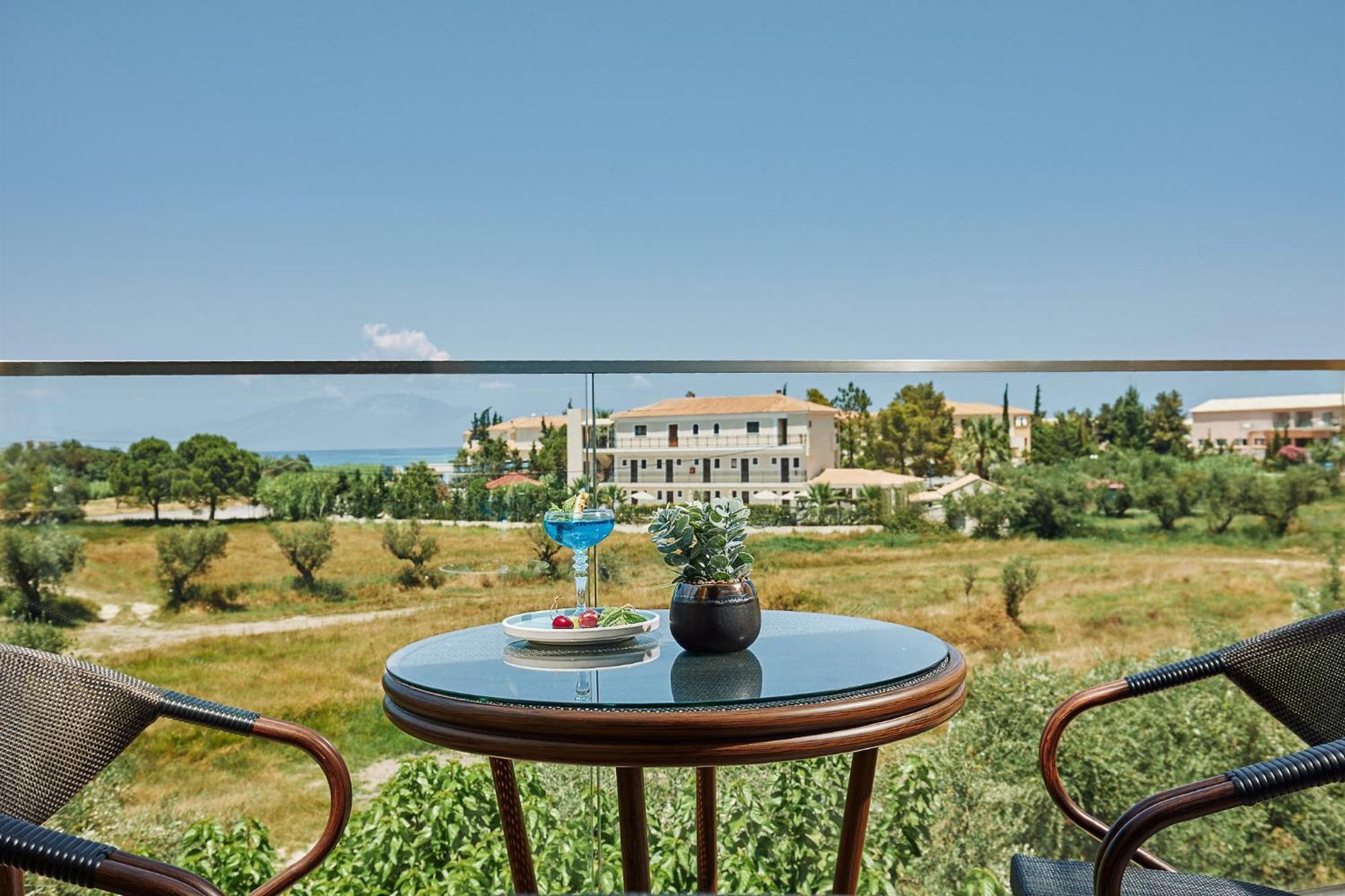 Letsos Hotel Alykanas  Esterno foto
